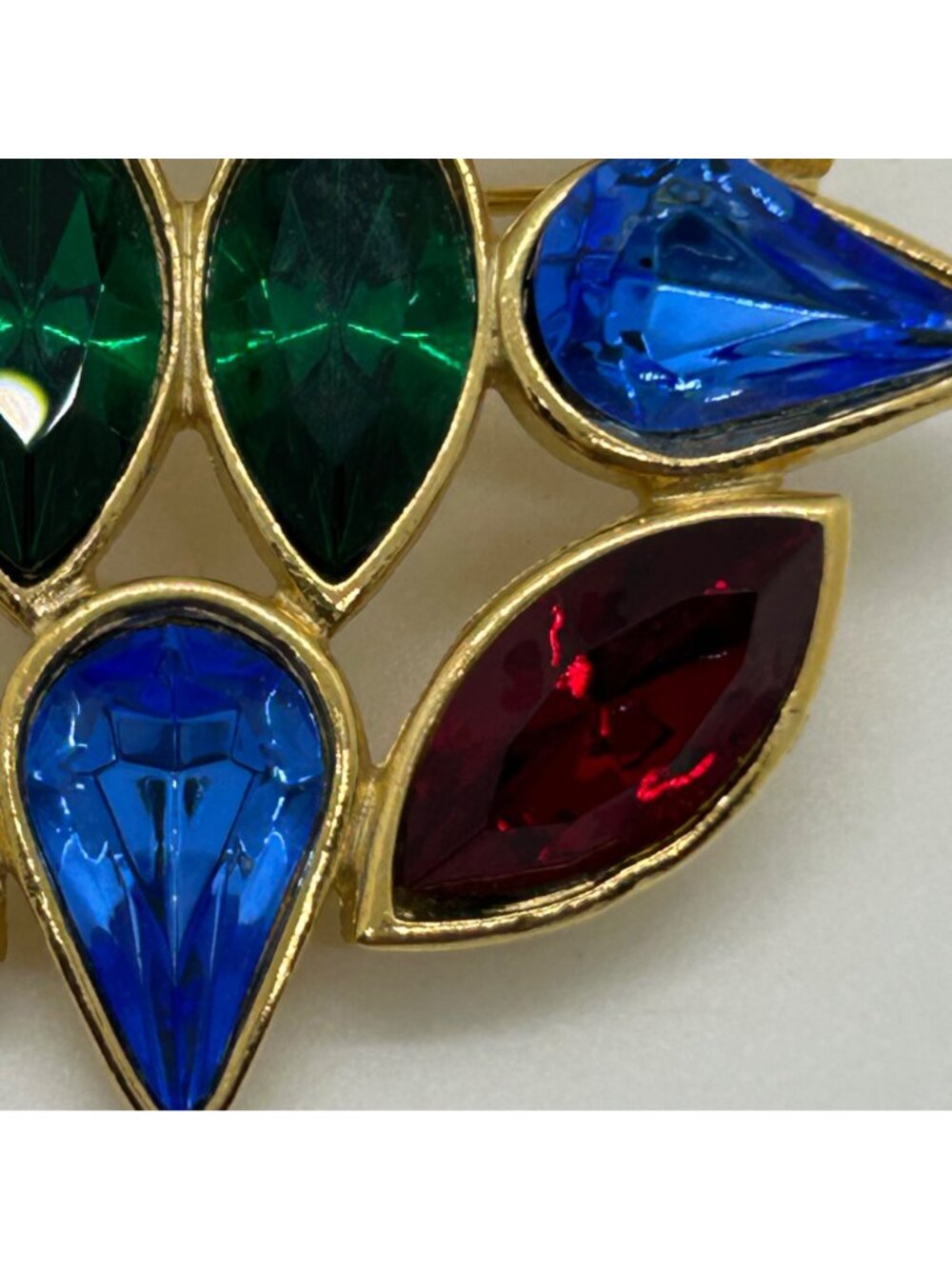 Vintage Gold Tone Multi-Color Brooch Pin Jewel Colored Rhinestone Statement 1990 - Picture 11 of 12